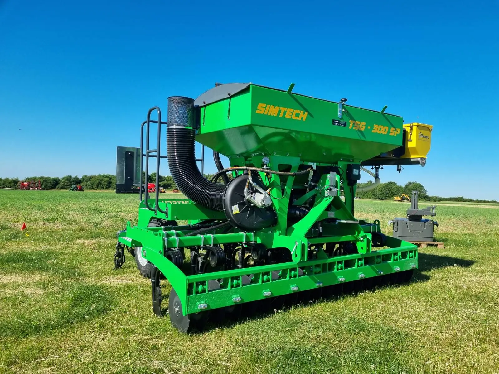 TSG-300SP pneumatic grass drill in field